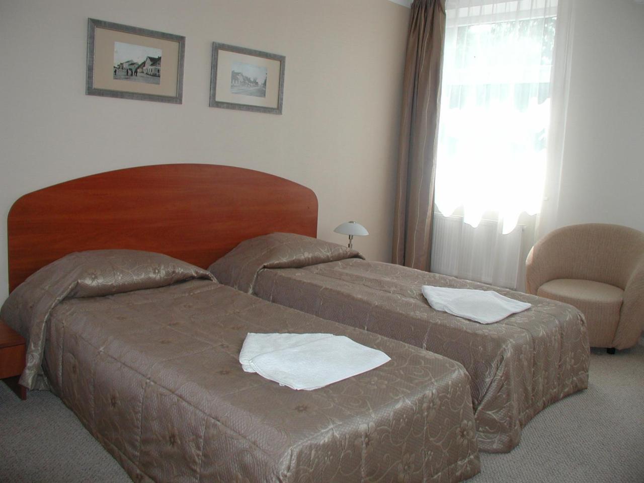 Deims Hotel Šilutė Екстериор снимка